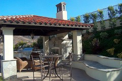 PATIOS, OUTDOOR ROOMS & SITTING AREAS