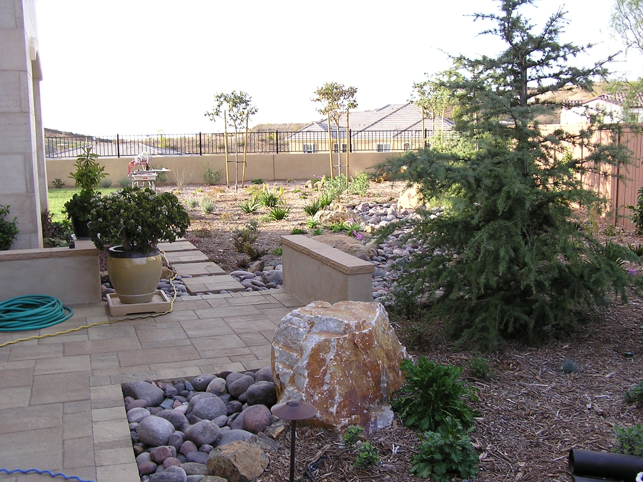 San-Diego-Rocks-and-Stones-Hoffmanner-2-min
