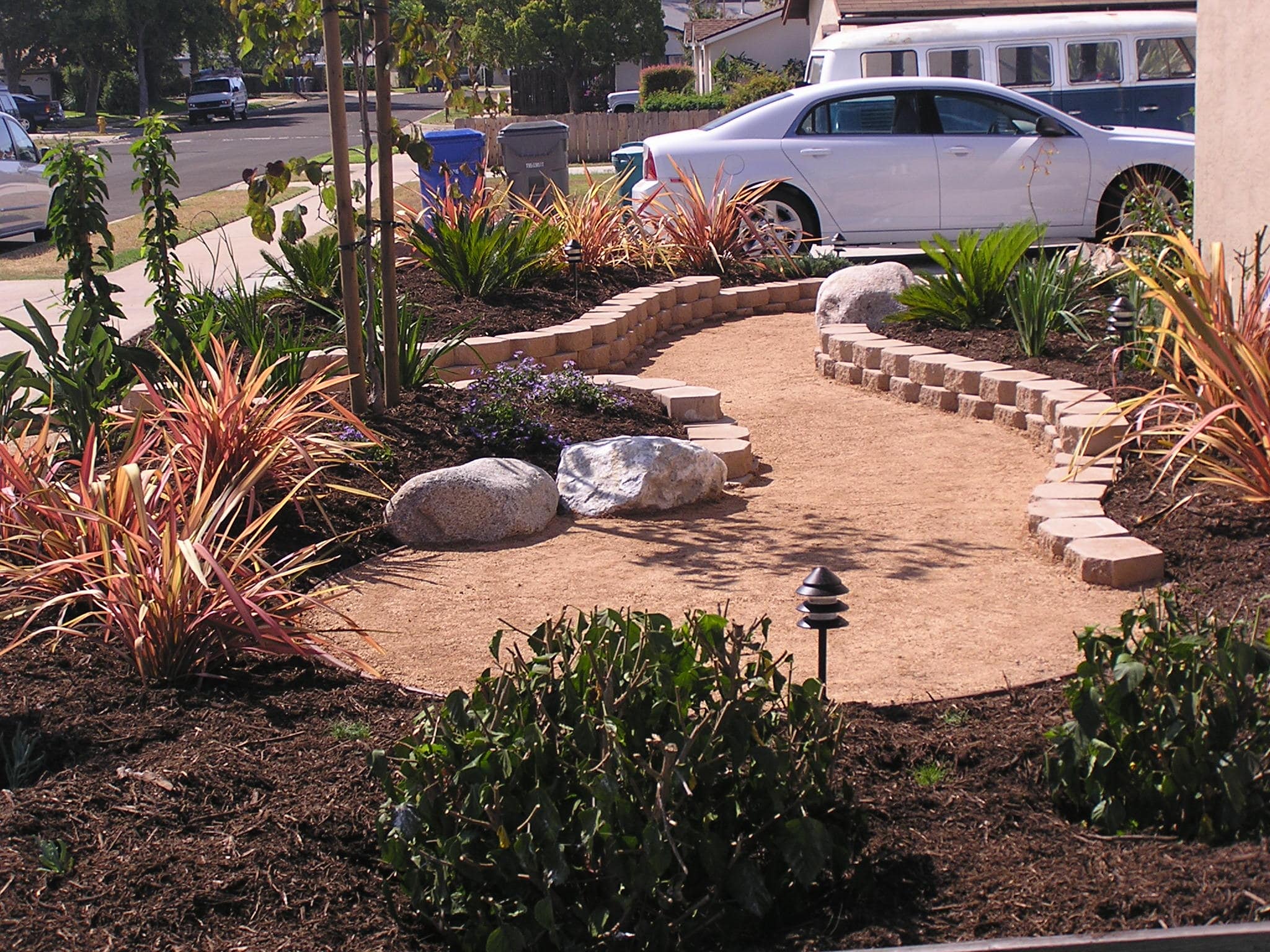 San-Diego-Frontyard-Haney-4-min