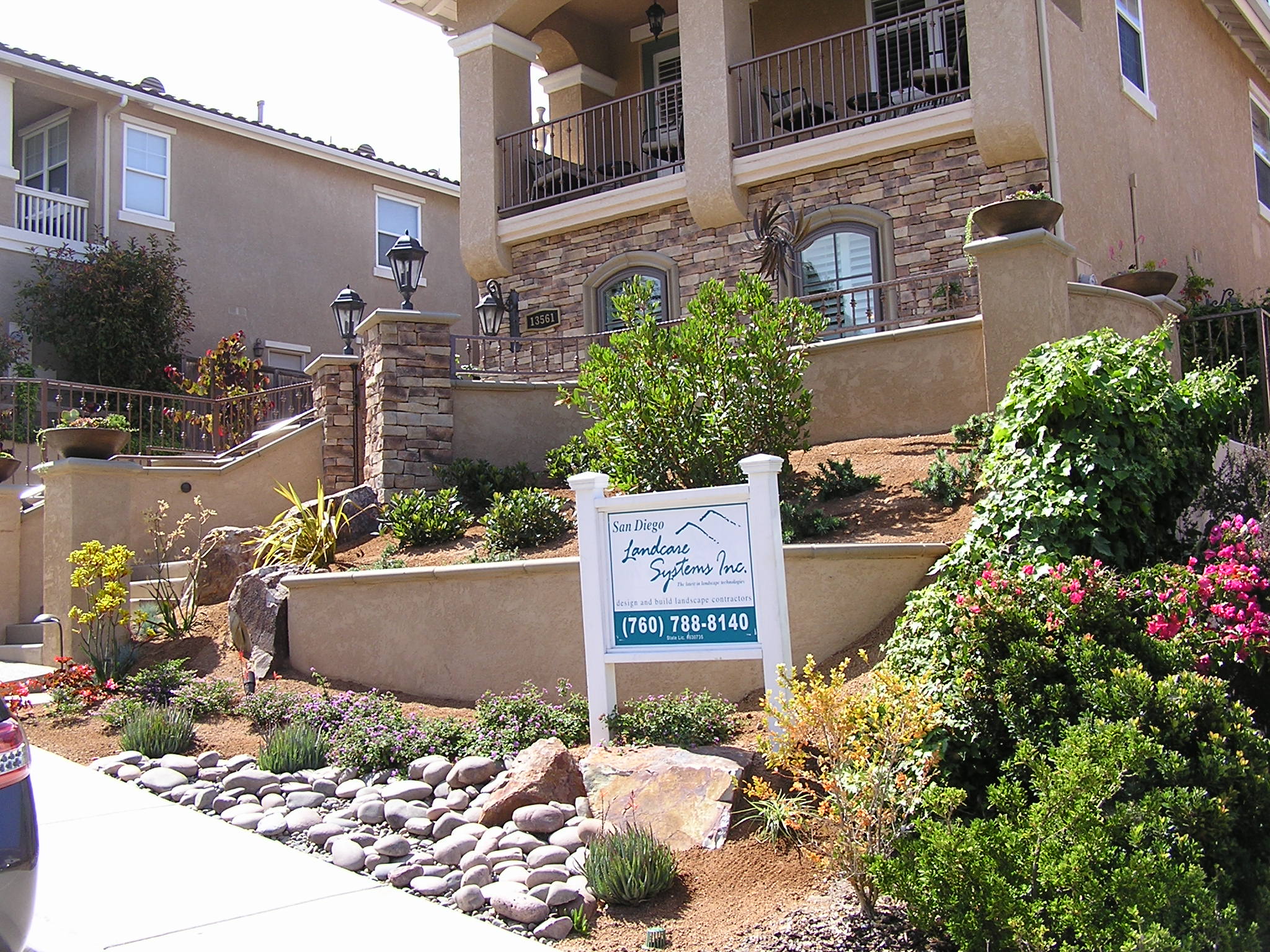 San-Diego-Frontyard-Prestridge-min