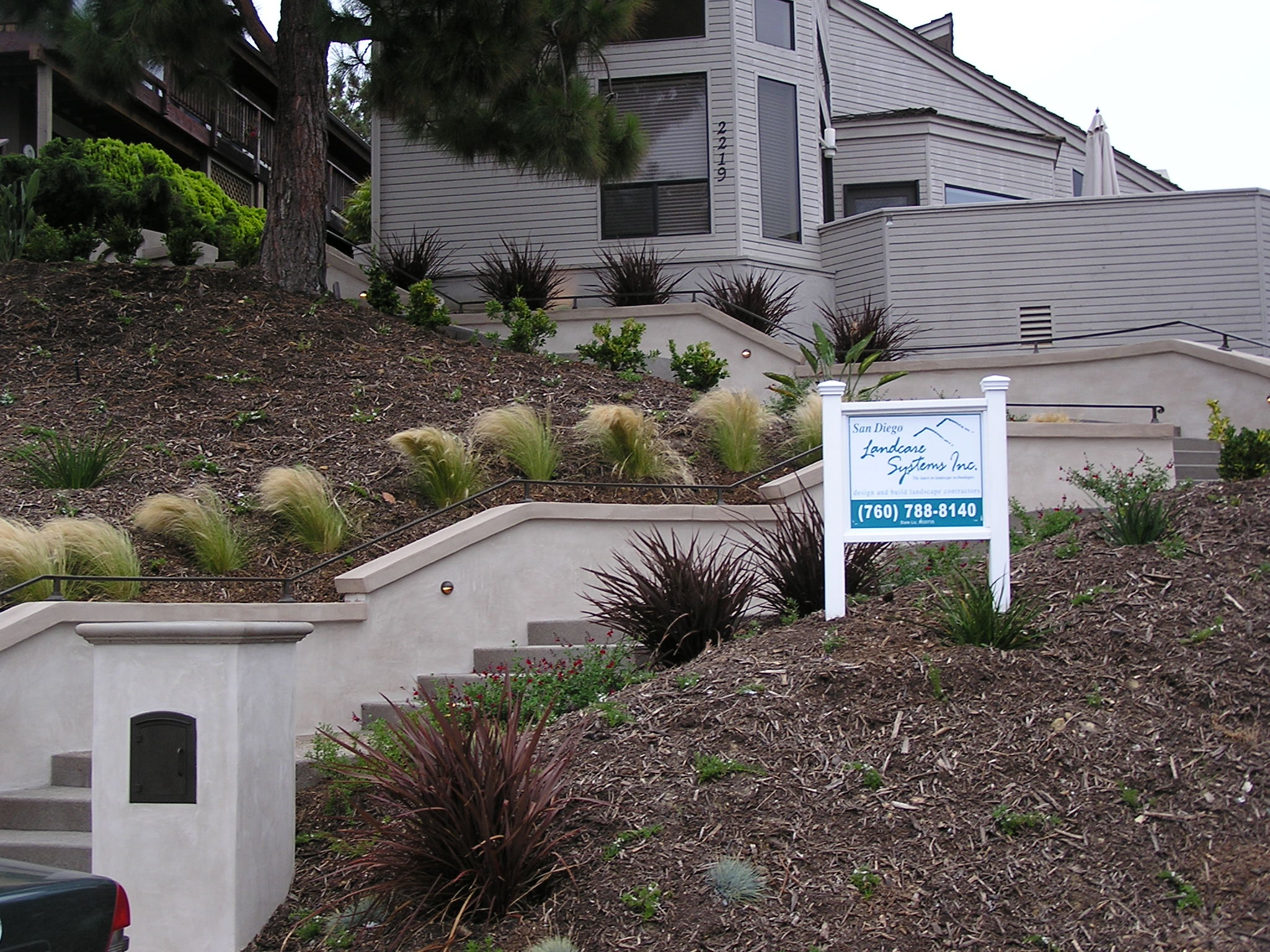 San-Diego-Staired-Entryway-Neben-min